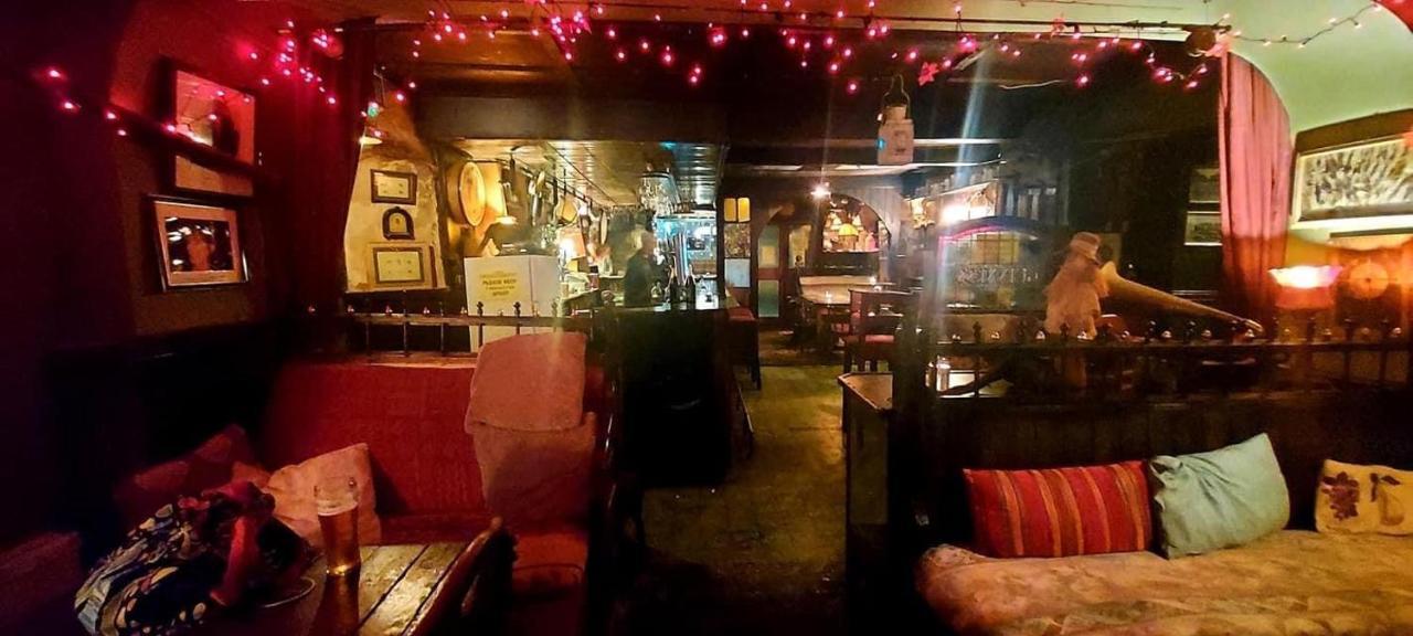 Kingfisher Lodge & Pub Castleconnell Extérieur photo